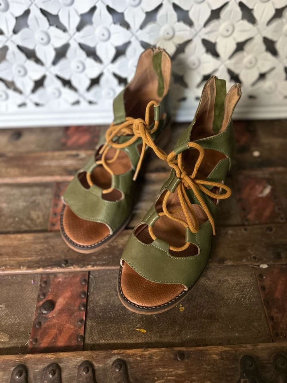 Olive Lace-Up Women's Sandals with Tan Laces Leather